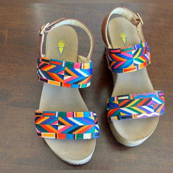 Volatile Wedge Sandals - Women’s Multi-Color, Cork Wedge Sandal. Size 7 - Picture 4 of 7